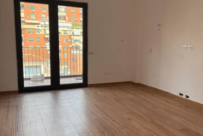 Jepen me qira 2 dublekse per zyra tek Tirana Garden Building!