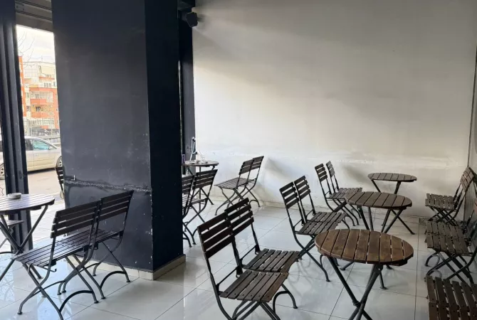 Ambient biznesi ne shitje 3+1 ne Tirane - 3,000 Euro