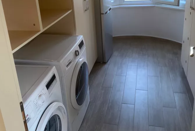 Shtepi me qera Apartament ne Tirane, 2+1, Mobilimi E mobiluar, Pagesa 550  Euro.