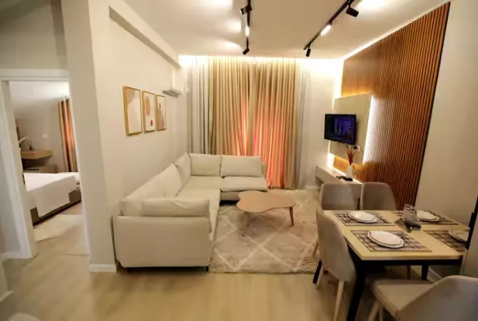 Shtepi me qera Apartament ne Tirane, 3+1, Mobilimi E mobiluar, Pagesa 800  Euro.