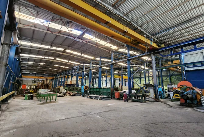 Shtepi ne shitje Apartament ne Lushnje, 7+1, Mobilimi E mobiluar, Pagesa 2,100,000  Euro.