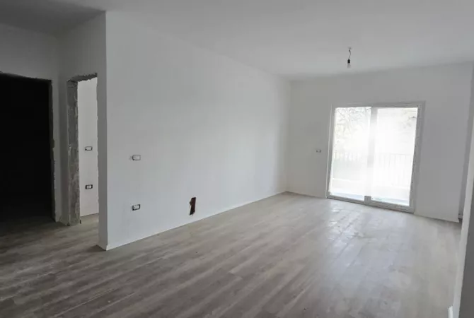 Shtepi ne shitje 1+1 ne Tirane - 123,000 Euro