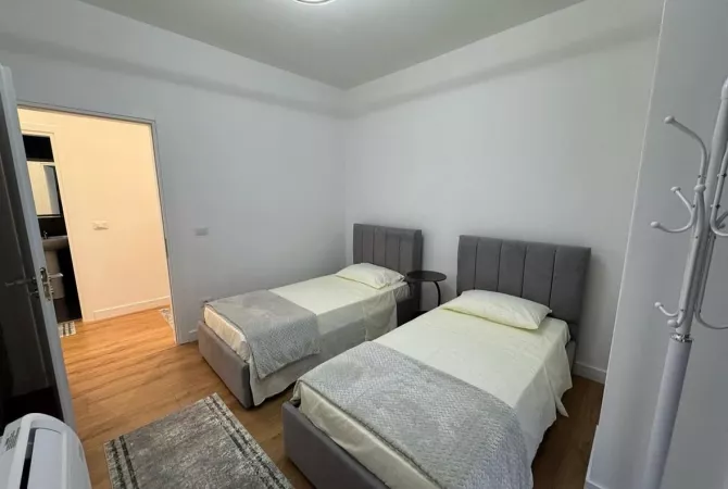 Shtepi me qera Apartament ne Tirane, 2+1, Mobilimi E mobiluar, Pagesa 700  Euro.