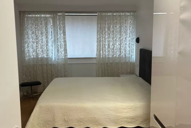 Shtepi me qera Apartament ne Tirane, 2+1, Mobilimi E mobiluar, Pagesa 700  Euro.