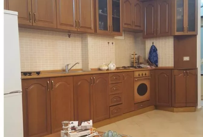 Casa in affitto 1+1 a Tirana - 450 Euro