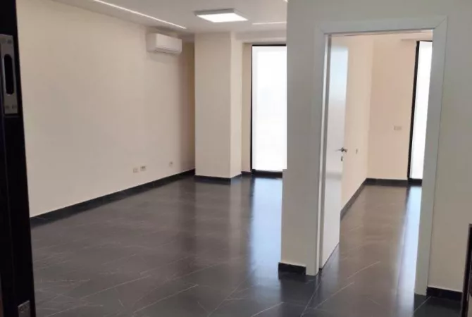Shtepi me qera 2+1 ne Tirane - 550 Euro
