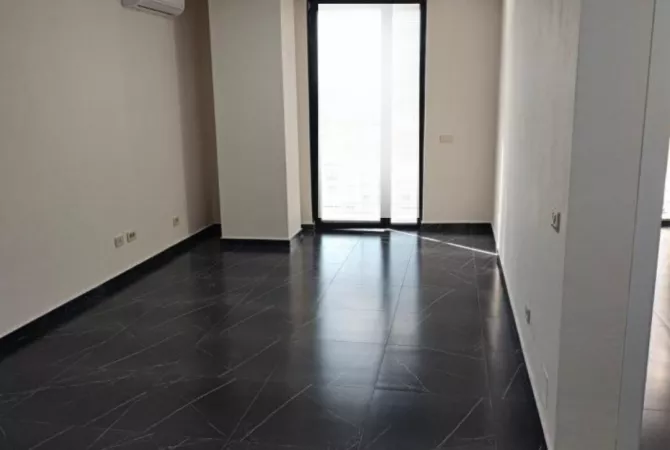 Shtepi me qera Apartament ne Tirane, 2+1, Mobilimi Bosh, pa mobiluar, Pagesa 550  Euro.