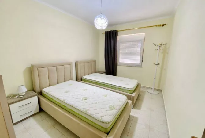 Shtepi me qera Apartament ne Tirane, 2+1, Mobilimi E mobiluar, Pagesa 700  Euro.