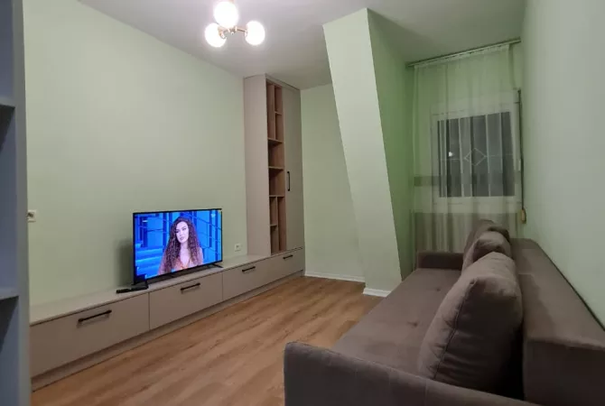Shtepi me qera Apartament ne Tirane, 2+1, Mobilimi E mobiluar, Pagesa 550  Euro.