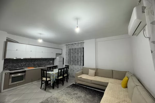 Shtepi me qera 3+1 ne Tirane - 650 Euro