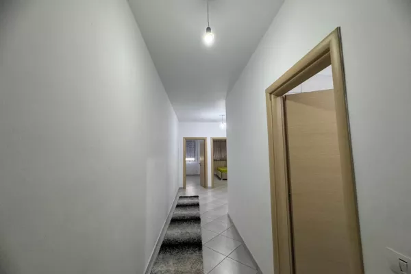 Shtepi me qera 3+1 ne Tirane - 650 Euro