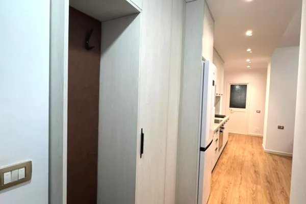 Shtepi me qera Apartament ne Tirane, 1+1, Mobilimi E mobiluar, Pagesa 500  Euro.