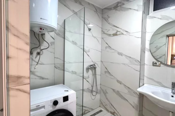 Shtepi me qera Apartament ne Tirane, 1+1, Mobilimi E mobiluar, Pagesa 500  Euro.