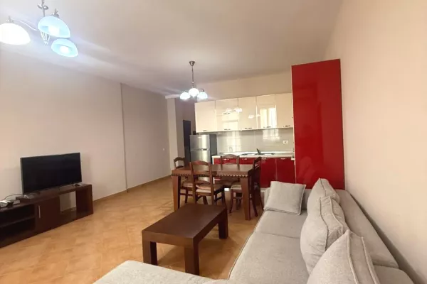 Shtepi me qera Apartament ne Tirane, 2+1, Mobilimi E mobiluar, Pagesa 700  Euro.