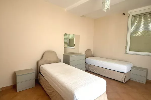 Shtepi me qera Apartament ne Tirane, 2+1, Mobilimi E mobiluar, Pagesa 700  Euro.