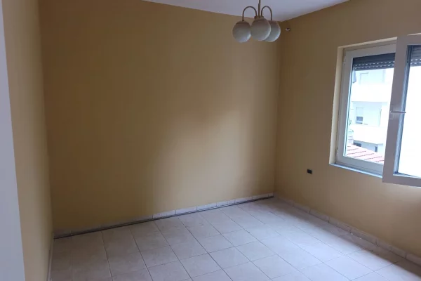 Casa in affitto 3+1 a Tirana - 800 Euro