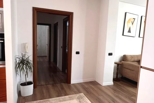 Shtepi me qera 3+1 ne Tirane - 650 Euro