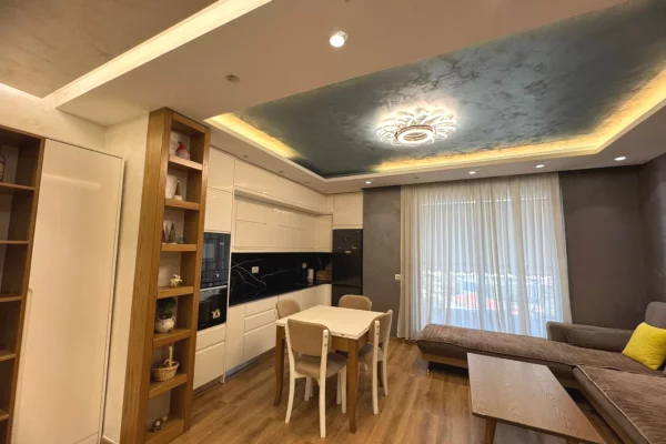 Casa in affitto 2+1 a Tirana - 1,000 Euro
