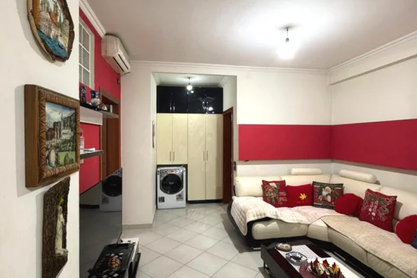Shtepi me qera 2+1 ne Tirane - 550 Euro