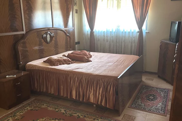 Shtepi me qera 2+1 ne Tirane - 1,500 Euro