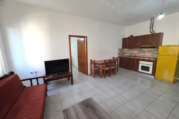 Shtepi me qera 1+1 ne Tirane - 280 Euro