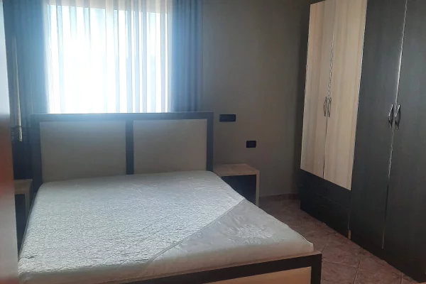 Shtepi me qera 2+1 ne Tirane - 500 Euro