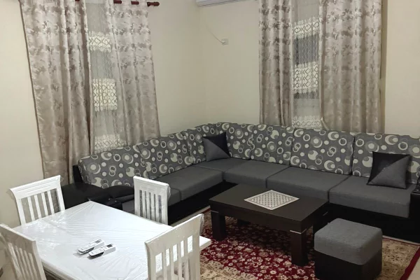 Shtepi me qera 2+1 ne Tirane - 450 Euro