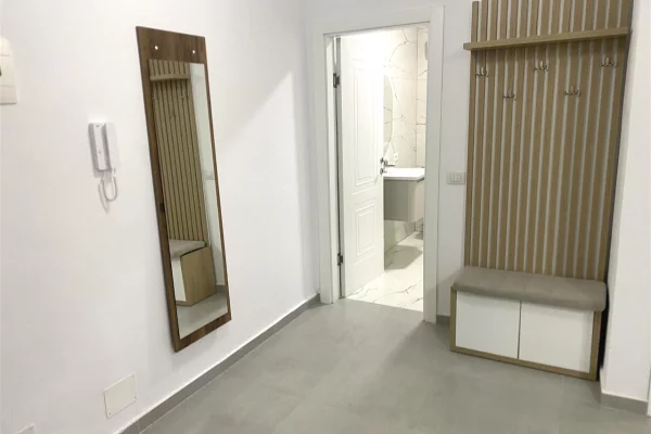 Shtepi me qera Apartament ne Tirane, 1+1, Mobilimi E mobiluar, Pagesa 700  Euro.