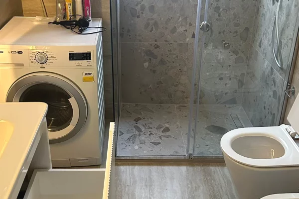 Shtepi me qera Apartament ne Tirane, 1+1, Mobilimi E mobiluar, Pagesa 380  Euro.