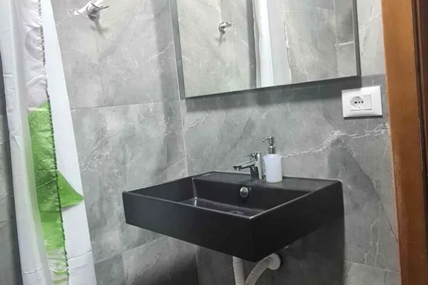 Shtepi me qera 3+1 ne Tirane - 570 Euro