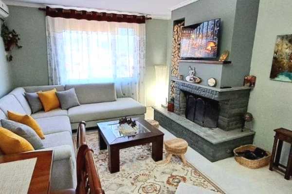 Shtepi me qera 1+1 ne Tirane - 350 Euro