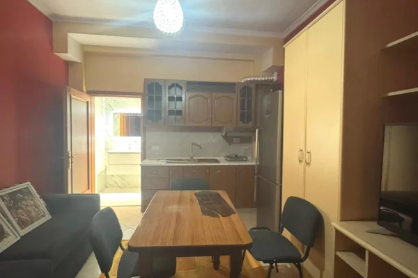 Shtepi me qera 1+1 ne Tirane - 350 Euro