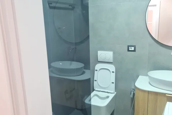 Shtepi me qera Apartament ne Tirane, 2+1, Mobilimi E mobiluar, Pagesa 800  Euro.