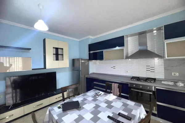 Shtepi me qera 2+1 ne Tirane - 500 Euro