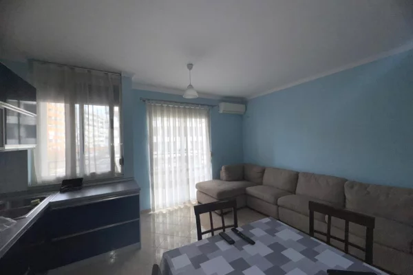 Shtepi me qera 2+1 ne Tirane - 500 Euro