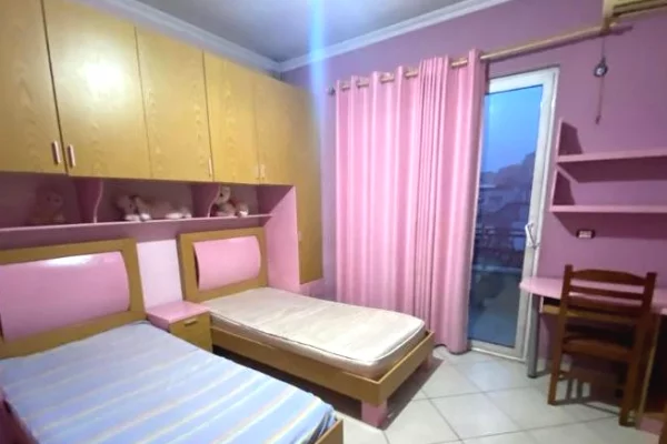Shtepi me qera 3+1 ne Tirane - 600 Euro