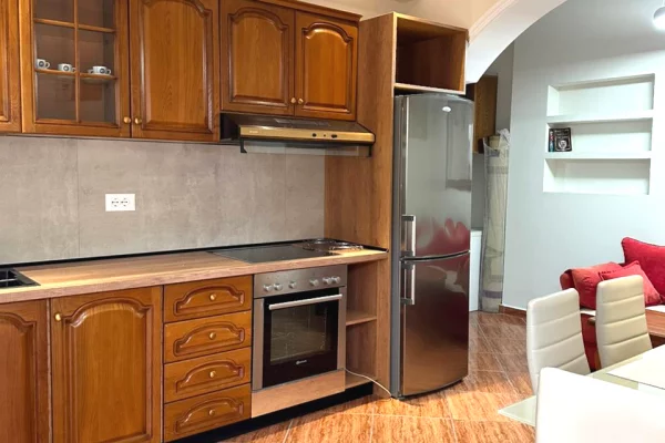 Shtepi me qera Apartament ne Tirane, 1+1, Mobilimi E mobiluar, Pagesa 400  Euro.