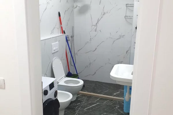 Shtepi me qera Apartament ne Tirane, 1+1, Mobilimi E mobiluar, Pagesa 500  Euro.