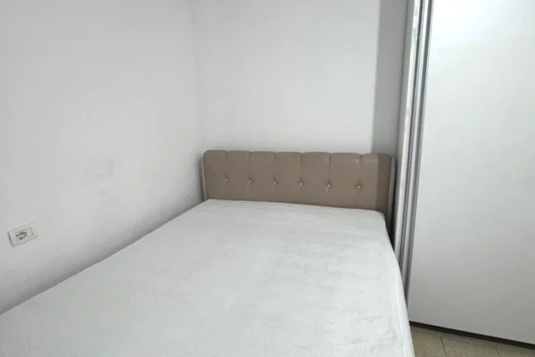 Shtepi me qera Garsoniere ne Tirane - 250 Euro