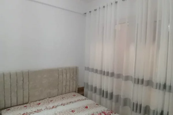 Shtepi me qera 1+1 ne Tirane - 400 Euro