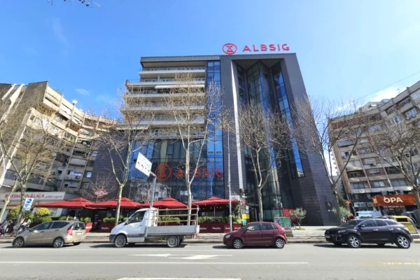 Shtepi ne shitje 3+1 ne Tirane - 360,000 Euro