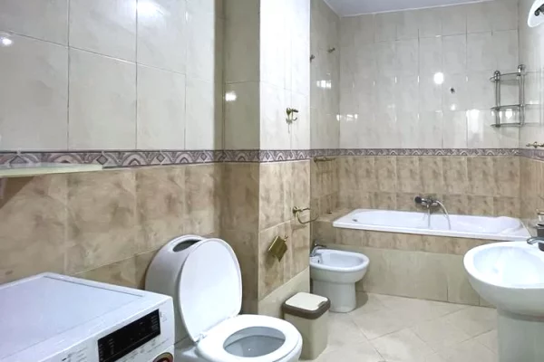 Shtepi me qera Apartament ne Tirane, 2+1, Mobilimi E mobiluar, Pagesa 750  Euro.