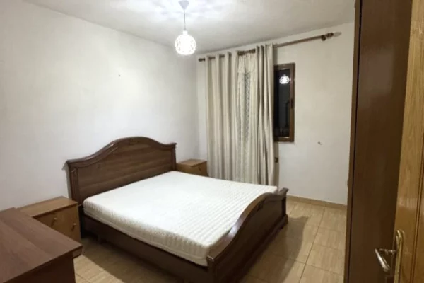 Shtepi me qera 2+1 ne Tirane - 450 Euro
