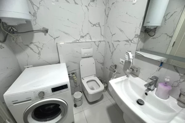 Shtepi me qera Apartament ne Tirane, 1+1, Mobilimi E mobiluar, Pagesa 650  Euro.