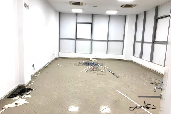 Ambient biznesi me qera 3+1 ne Tirane - 700 Euro