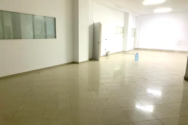 Ambient biznesi me qera 1+1 ne Tirane - 1,500 Euro