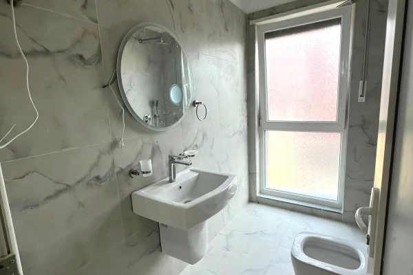 Casa in affitto Garsoniere a Tirana - 320 Euro