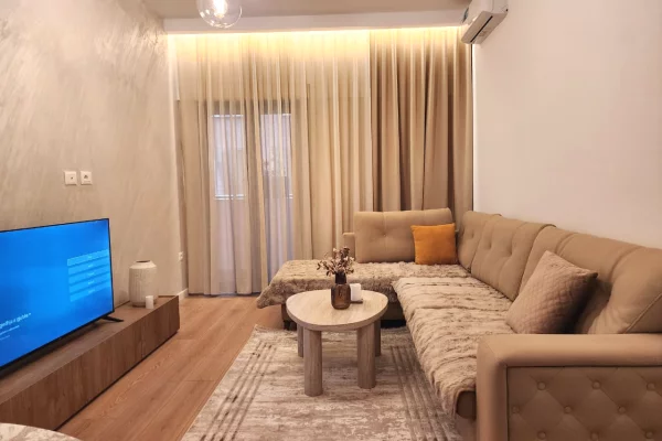 Casa in affitto 2+1 a Tirana - 1,500 Euro