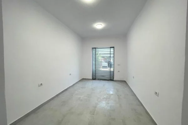 Ambient Biznesi me Qera – Stadiumi Dinamo!!!