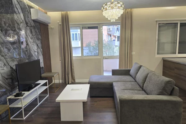 Shtepi ne shitje Apartament ne Tirane, 2+1, Mobilimi E mobiluar, Pagesa 210,000  Euro.